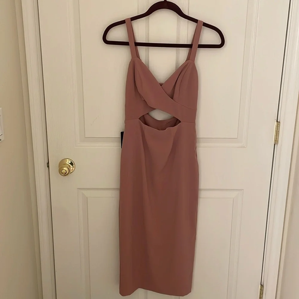 Dress - Picture 1 of 6